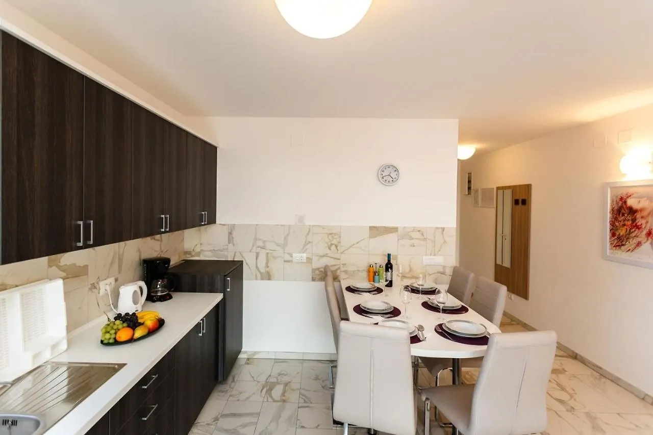 Guest house Apartments Adria Malinska Croatia