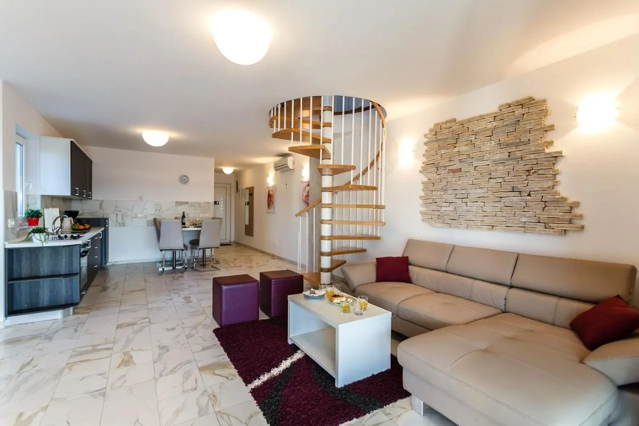 Apartments Adria Malinska Guest house